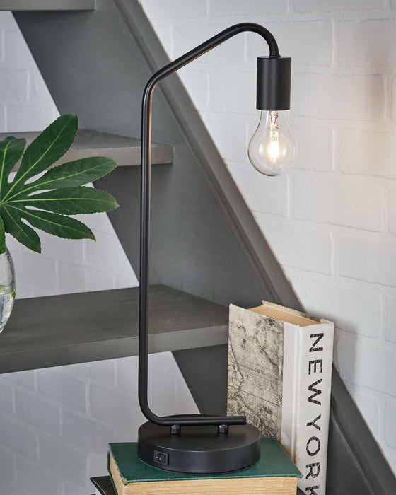 Covybend Desk Lamp