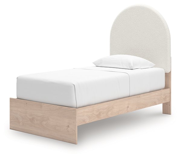 Arloster Upholstered Bed