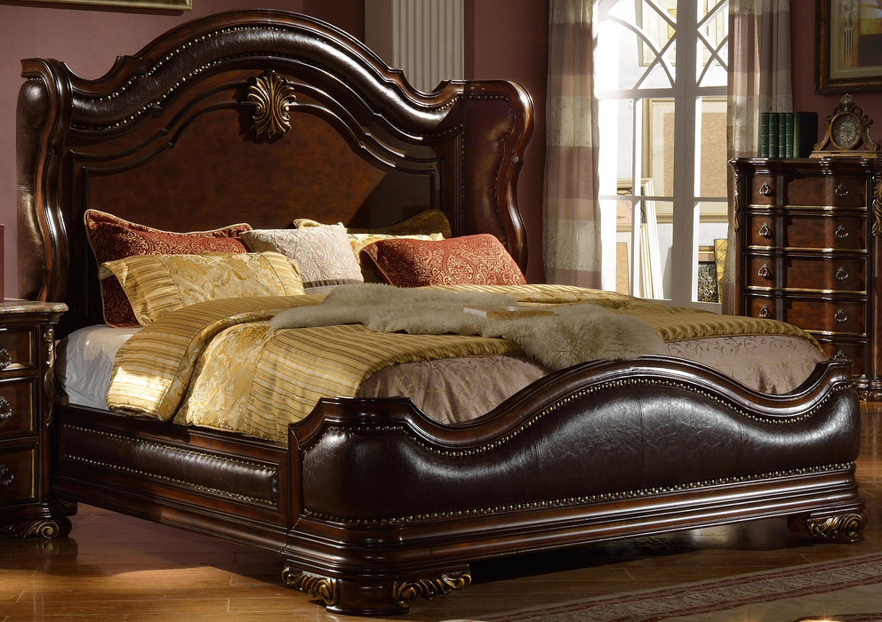 McFerran Home Furnishing B3000 Queen Panel Bed in Cherry