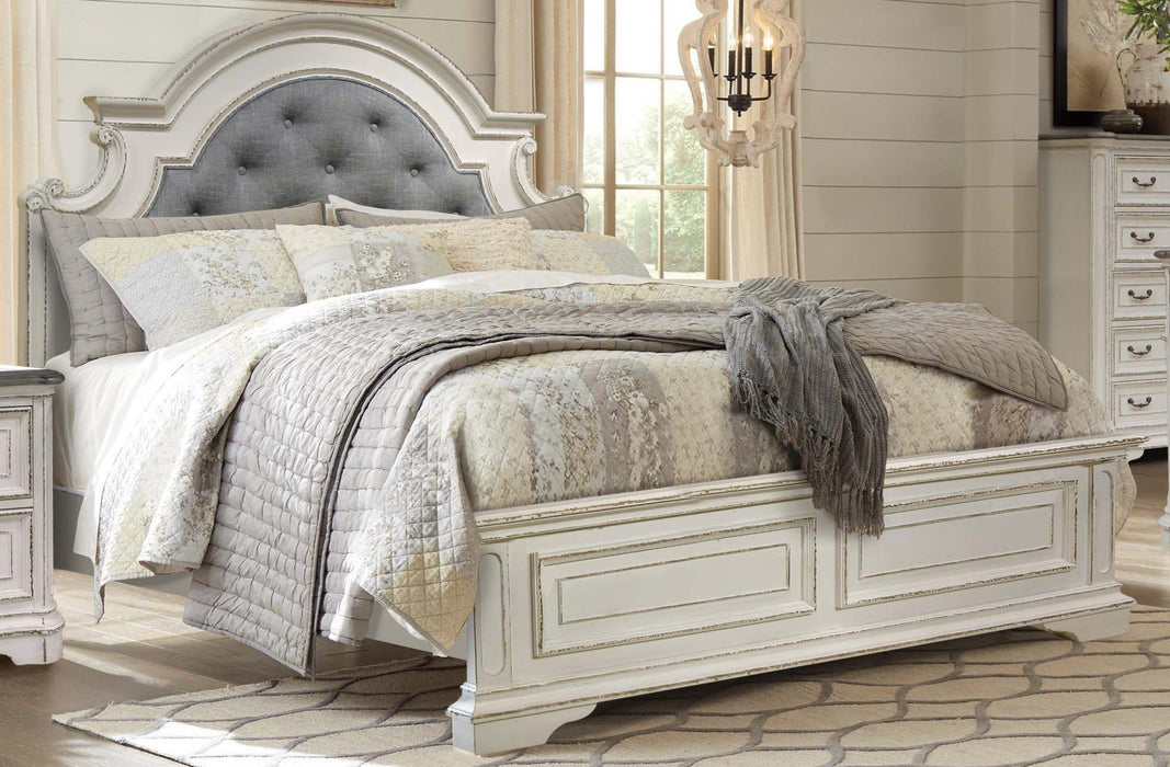 McFerran Home Furnishing B738 Eastern King Panel Bed in White image